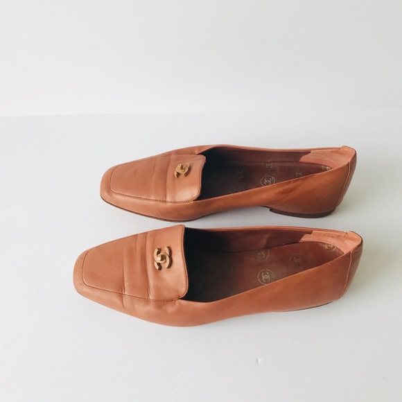 CHANEL Red Brown Leather Loafers Size 38.5 - Picture 7 of 8